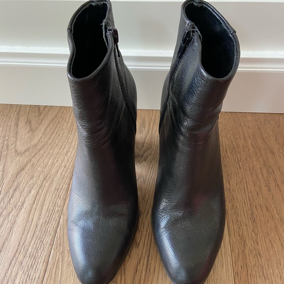 Nine West black genuine leather ankle boots - Picture 2 of 7